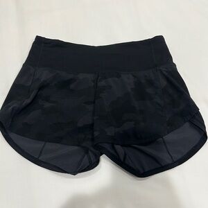 lululemon shorts size 4
